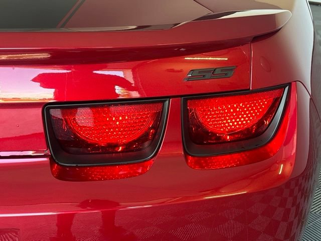 Used 2013 Chevrolet Camaro SS w/ RS Package RWD image 21