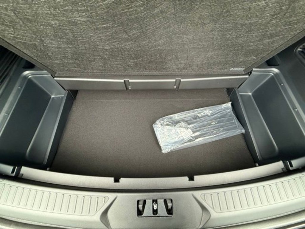 New 2025 Ford Explorer ST w/ Sun And Sound Package image 9