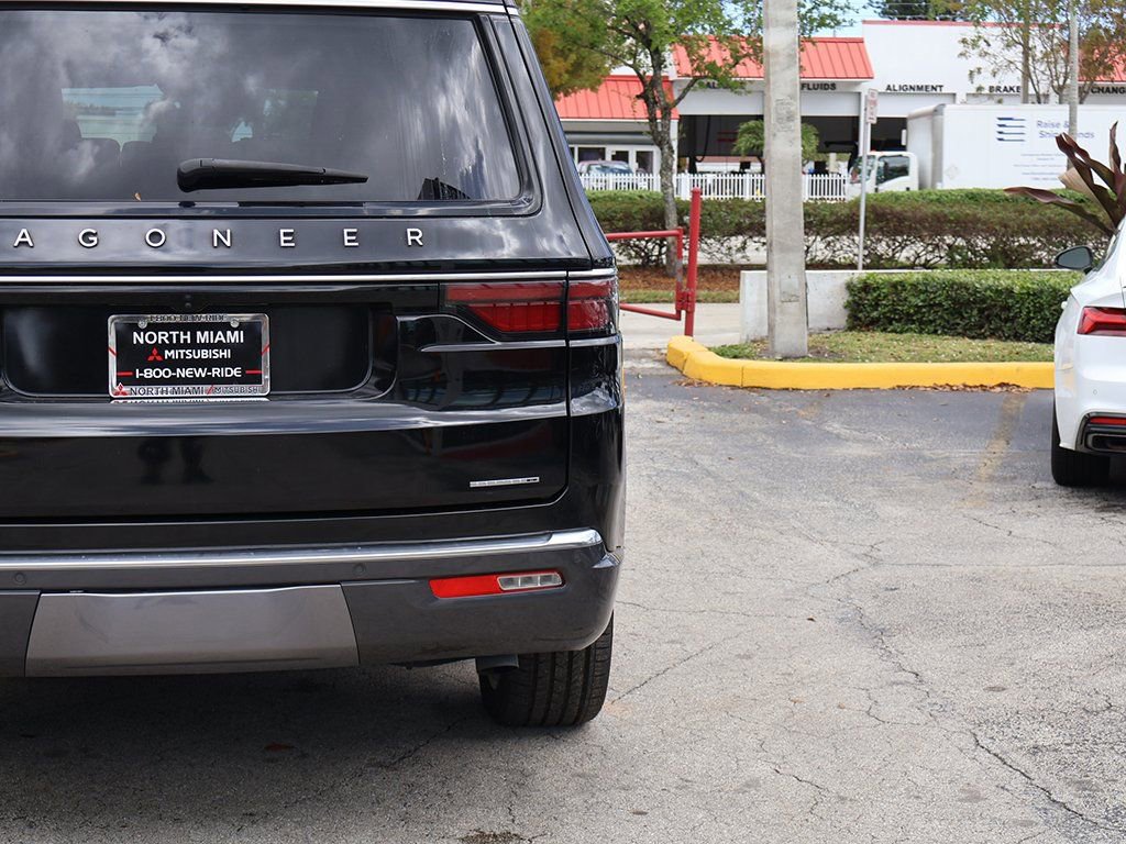 Used 2022 Jeep Wagoneer Series II w/ Premium Group I image 19