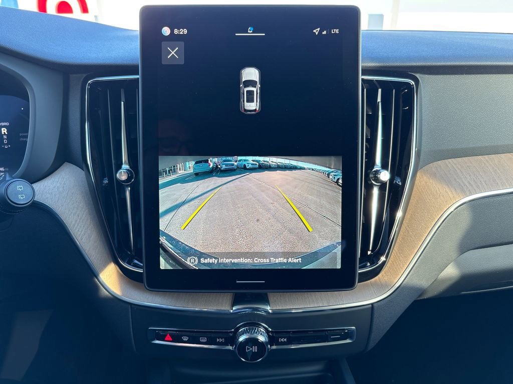 New 2026 Volvo XC60 T8 Core image 10