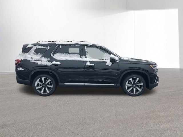 New 2025 Honda Pilot Touring image 10