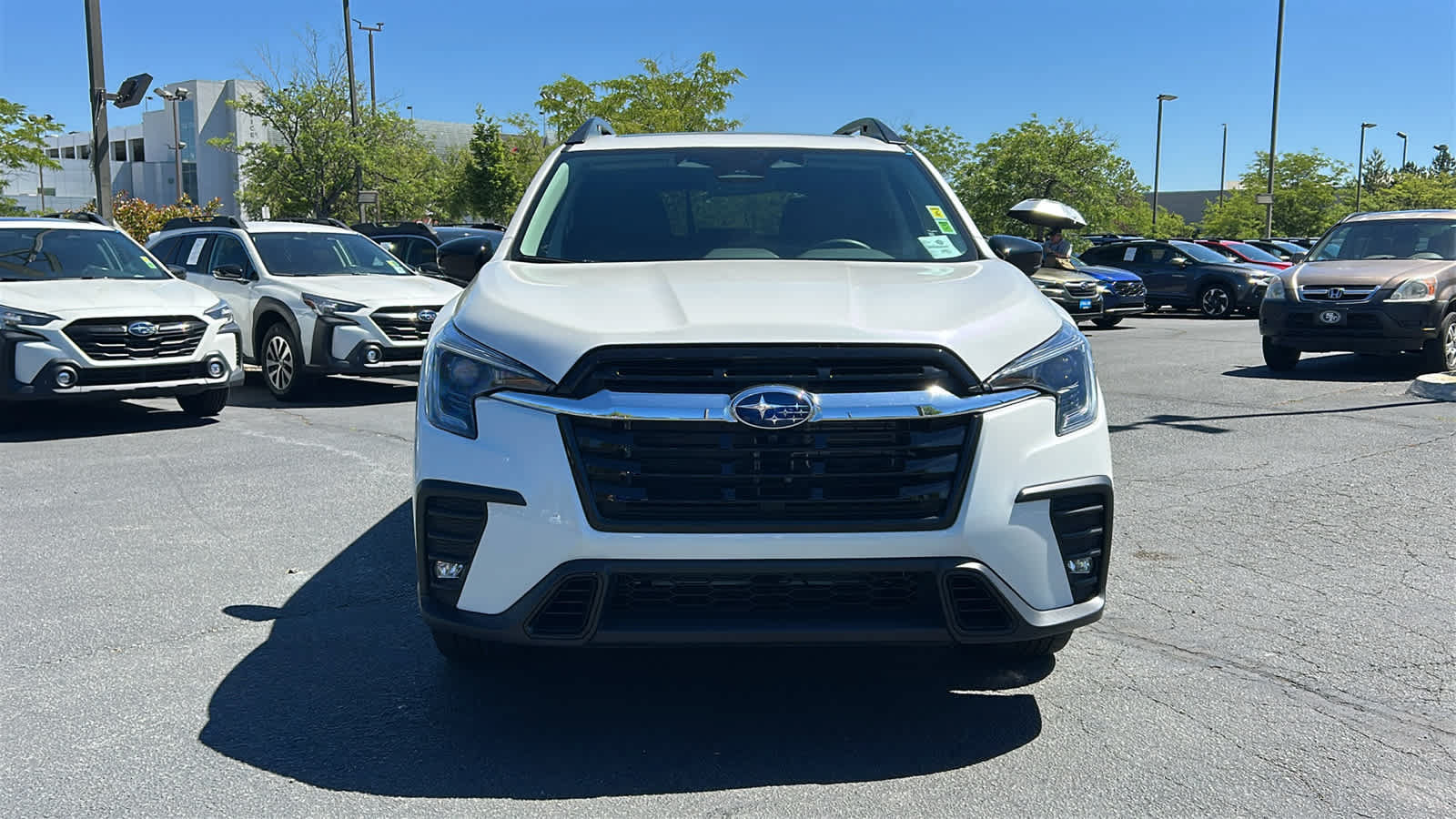 Used 2025 Subaru Ascent Limited w/ Popular Package #2 AWD/4WD image 3