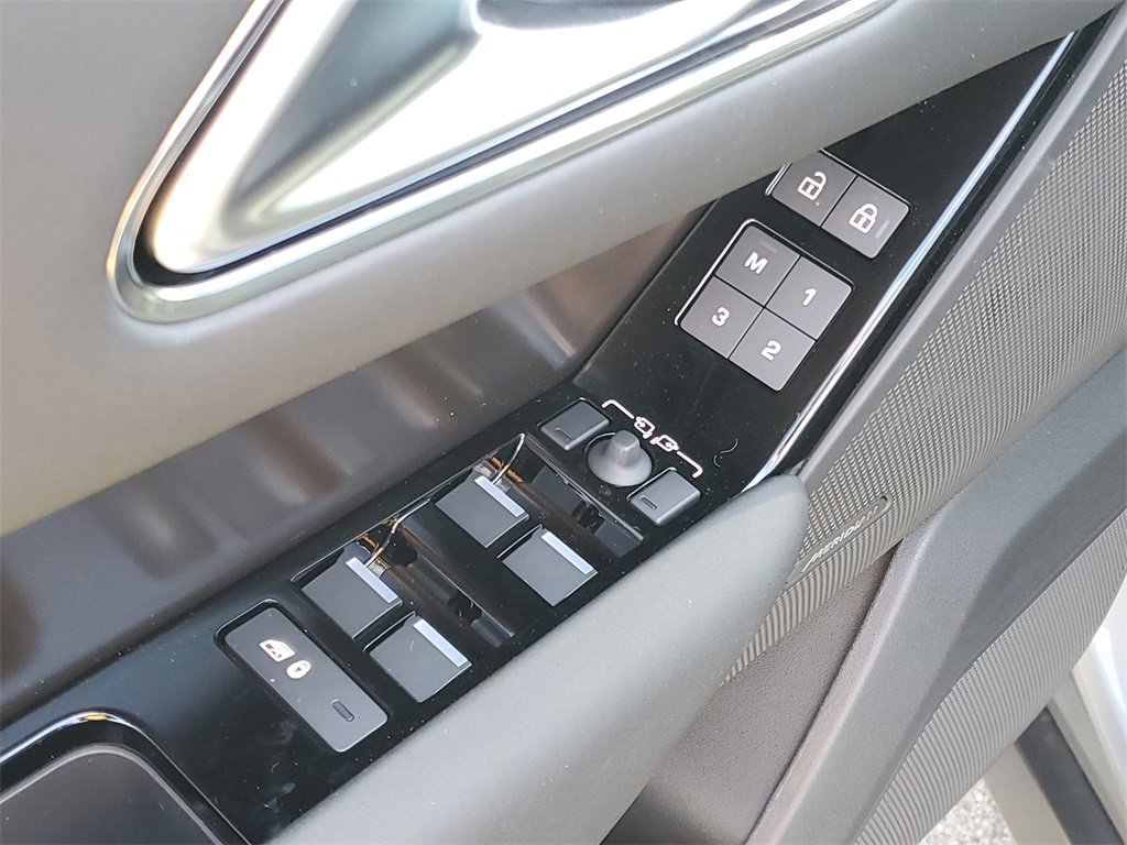 New 2026 Land Rover Range Rover Velar Dynamic SE image 9