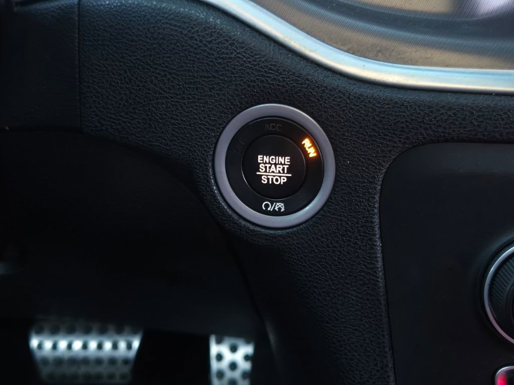 Used 2019 Dodge Charger R/T w/ Navigation & Travel Group image 21