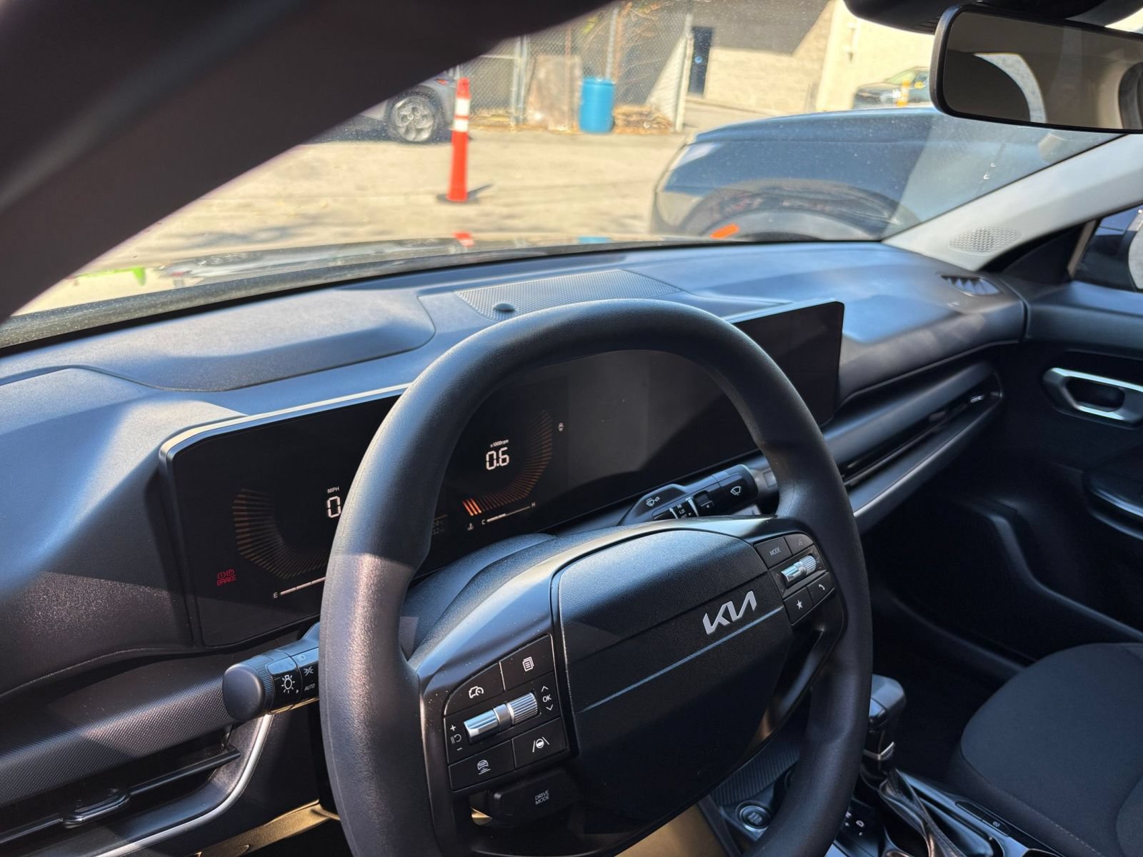 Used 2026 Kia K4 FWD image 33