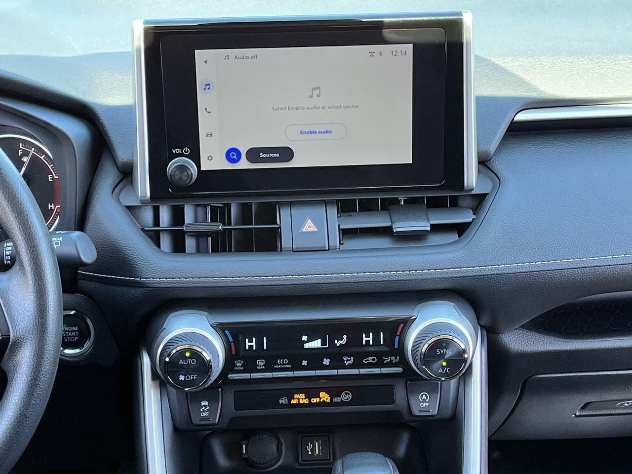 Used 2024 Toyota RAV4 XLE image 15