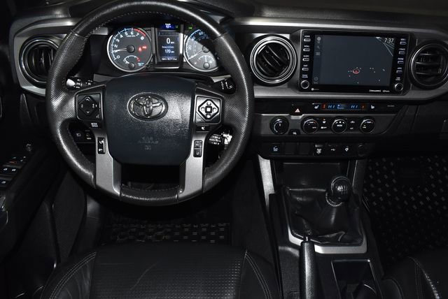 Used 2020 Toyota Tacoma TRD Sport image 16