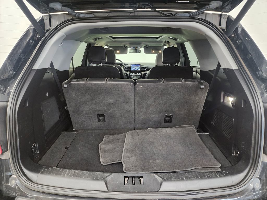 Used 2021 Ford Explorer Limited image 32