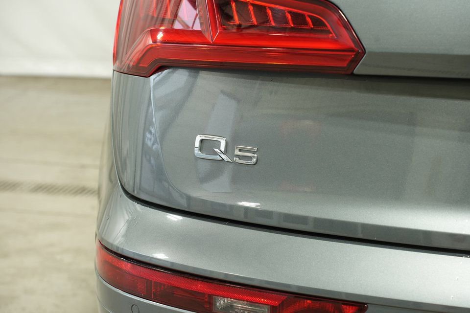 Used 2018 Audi Q5 2.0T Premium Plus w/ Premium Plus Package image 13