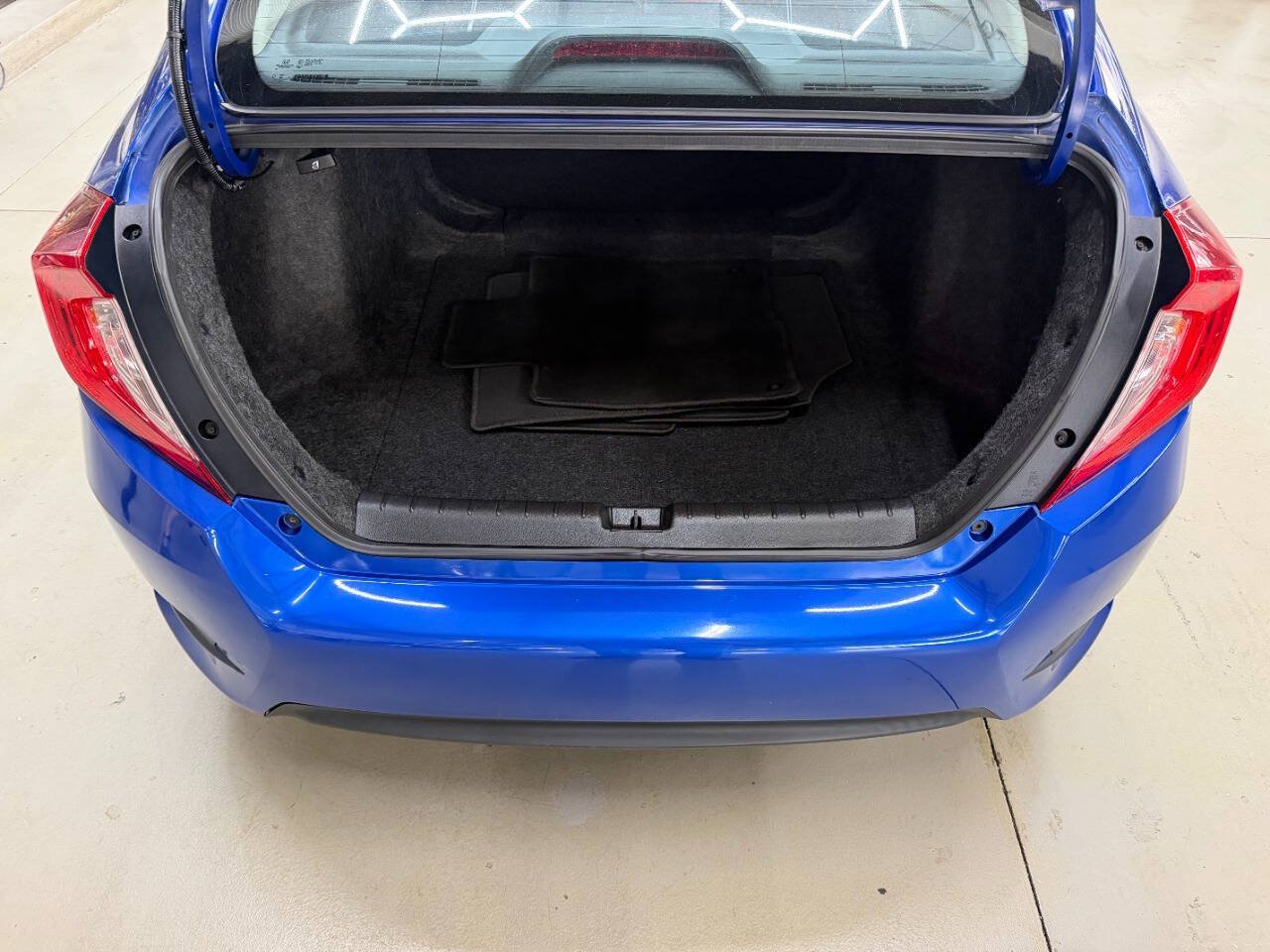 Used 2018 Honda Civic LX image 9