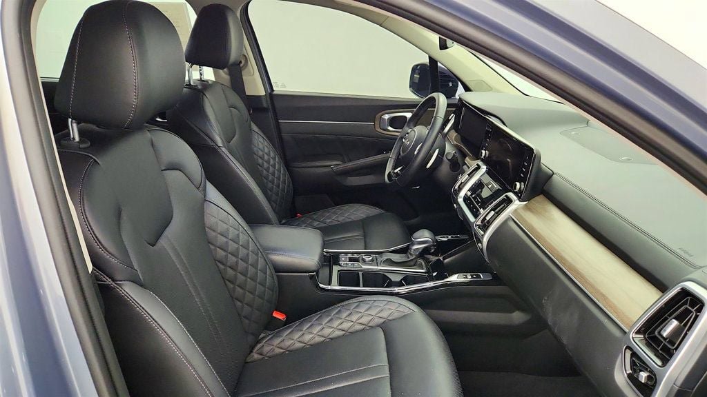 Used 2023 Kia Sorento SX Prestige AWD/4WD image 26