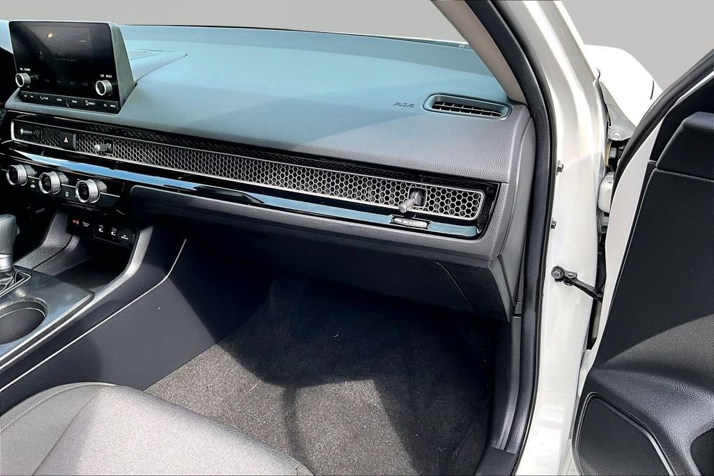 Certified 2025 Honda Civic LX image 18