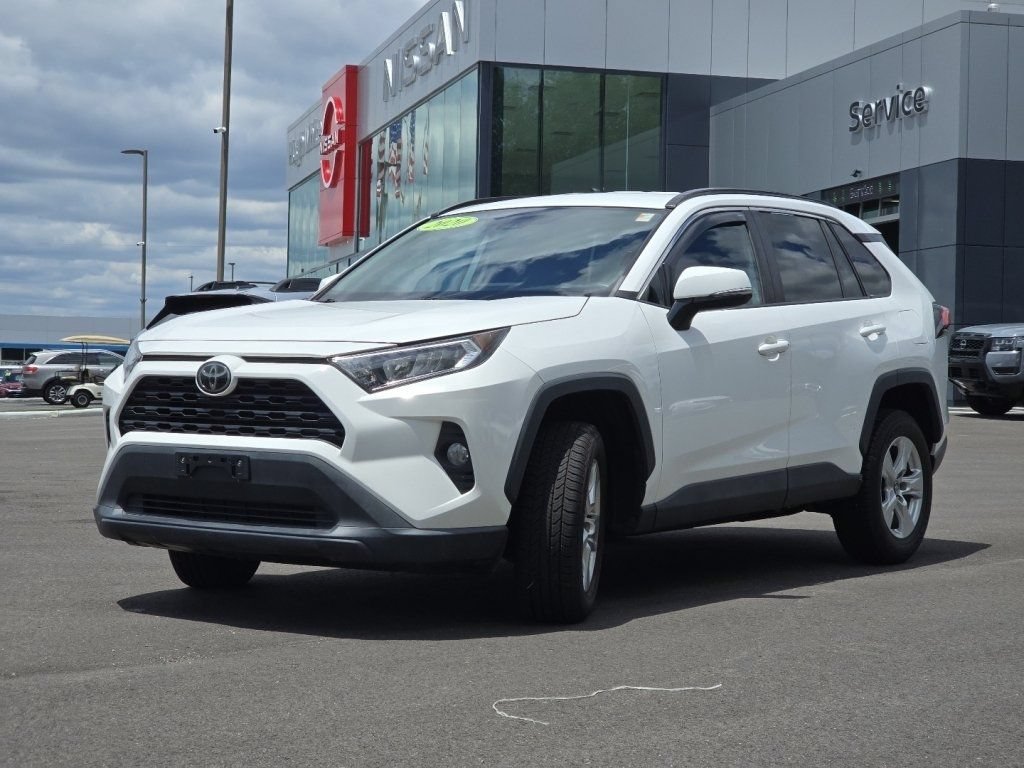 Used 2020 Toyota RAV4 XLE FWD image 14