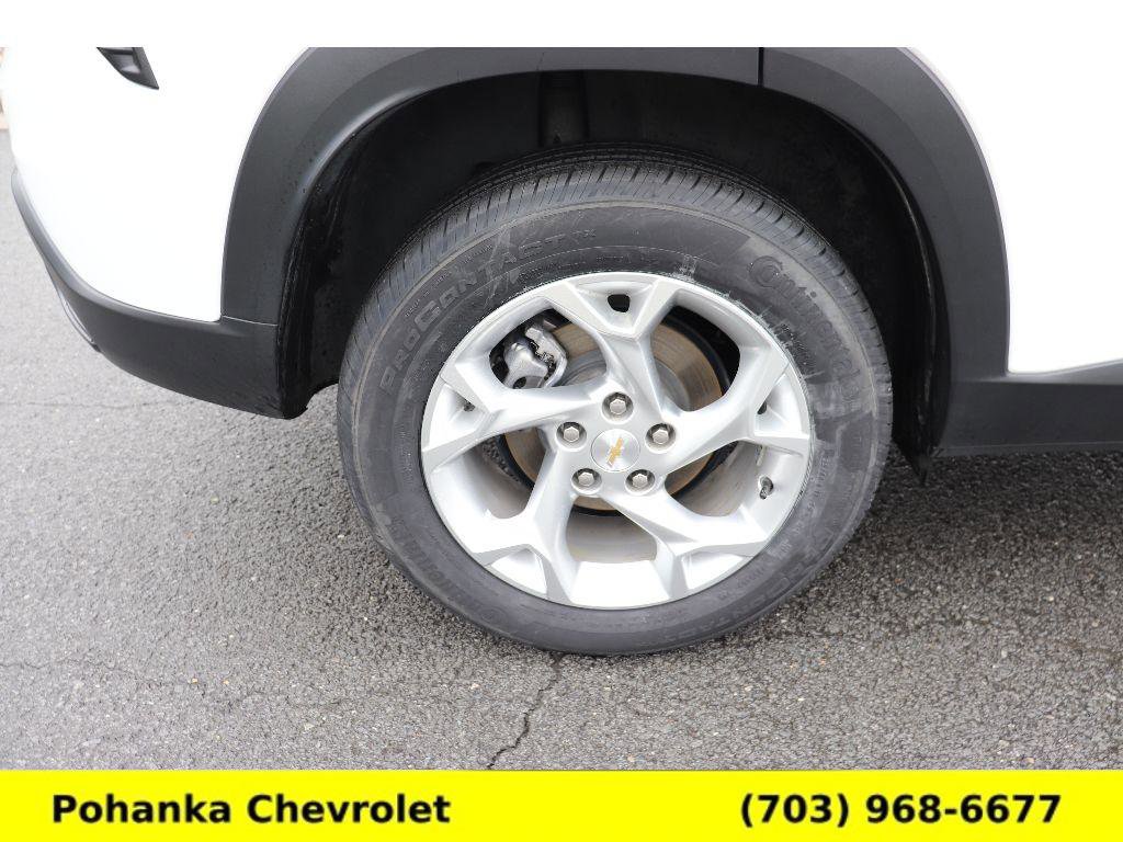 Used 2024 Chevrolet Trax LS w/ LS Convenience Package FWD image 31