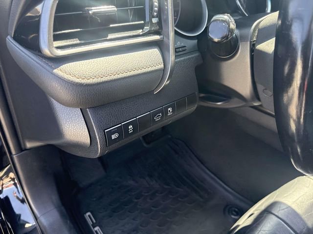 Used 2019 Toyota Camry XLE FWD image 21