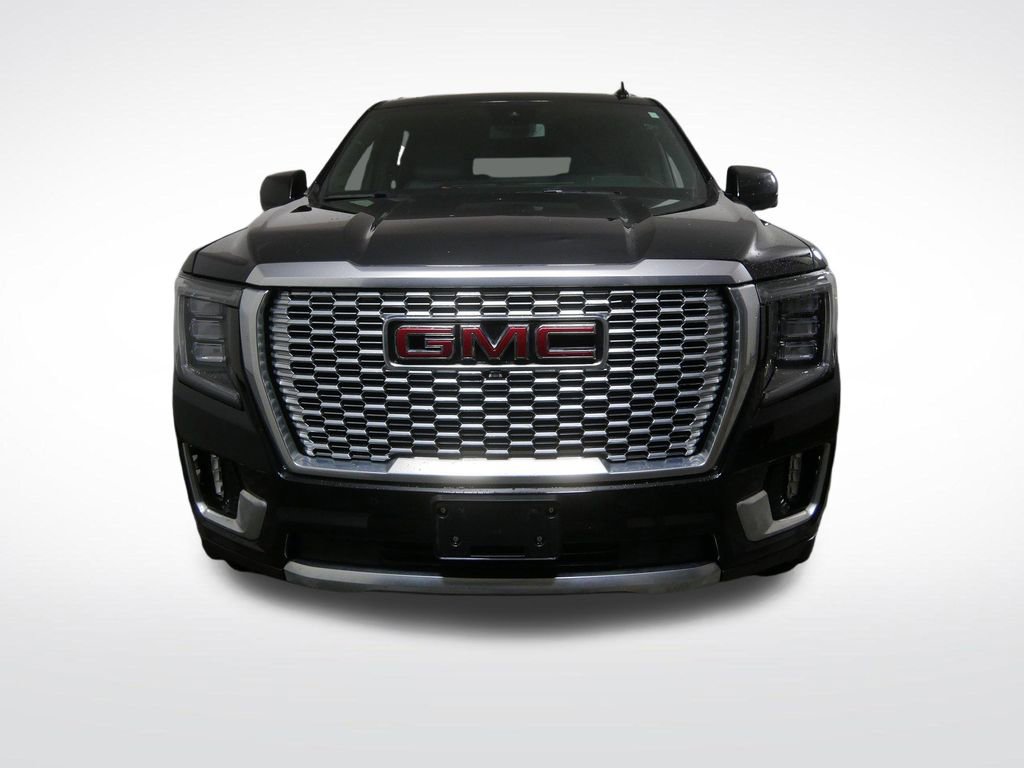 Used 2024 GMC Yukon XL Denali AWD/4WD image 11