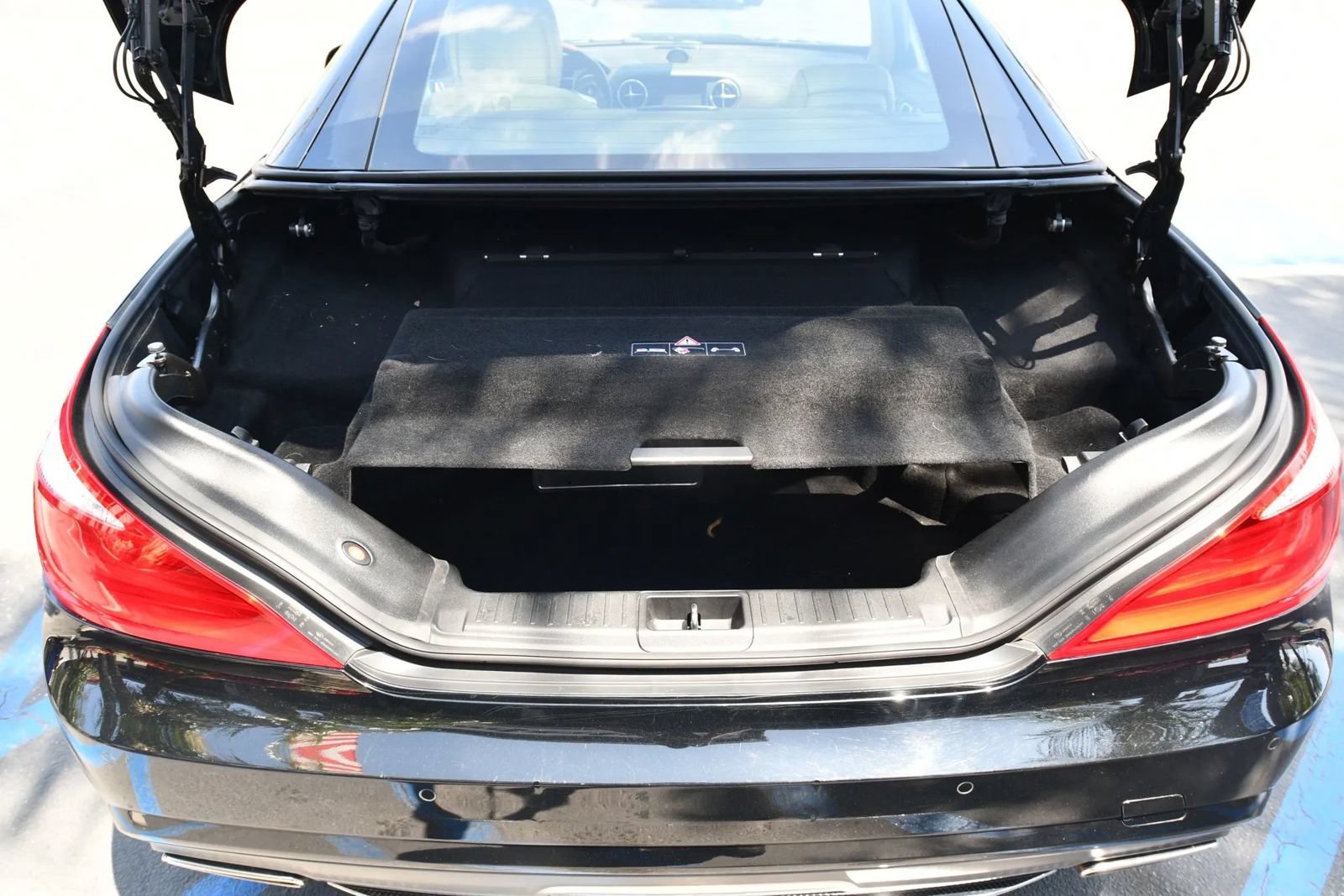 Used 2013 Mercedes-Benz SL 550 image 19
