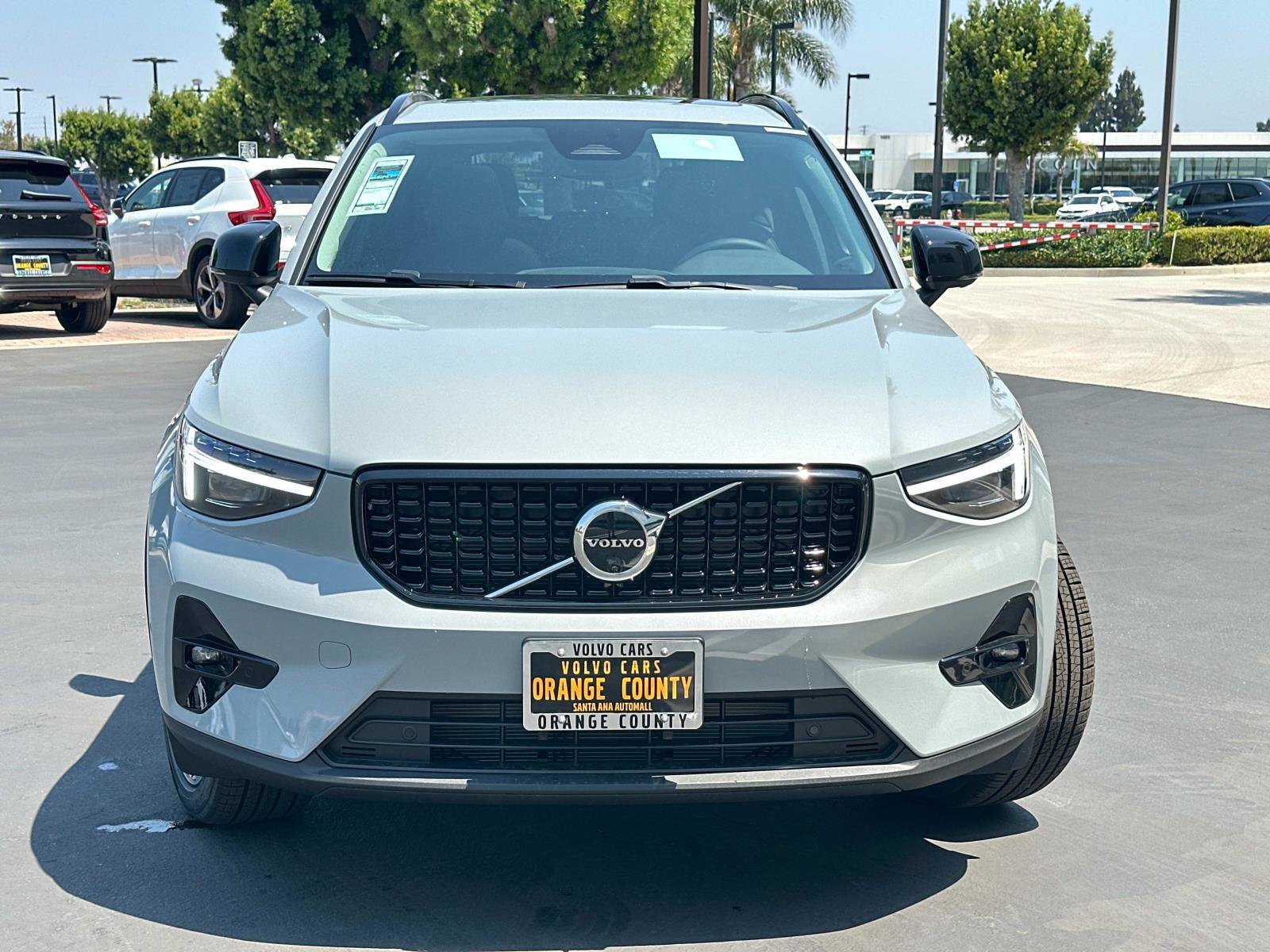 New 2026 Volvo XC40 B5 Ultra w/ Climate Package AWD/4WD image 2