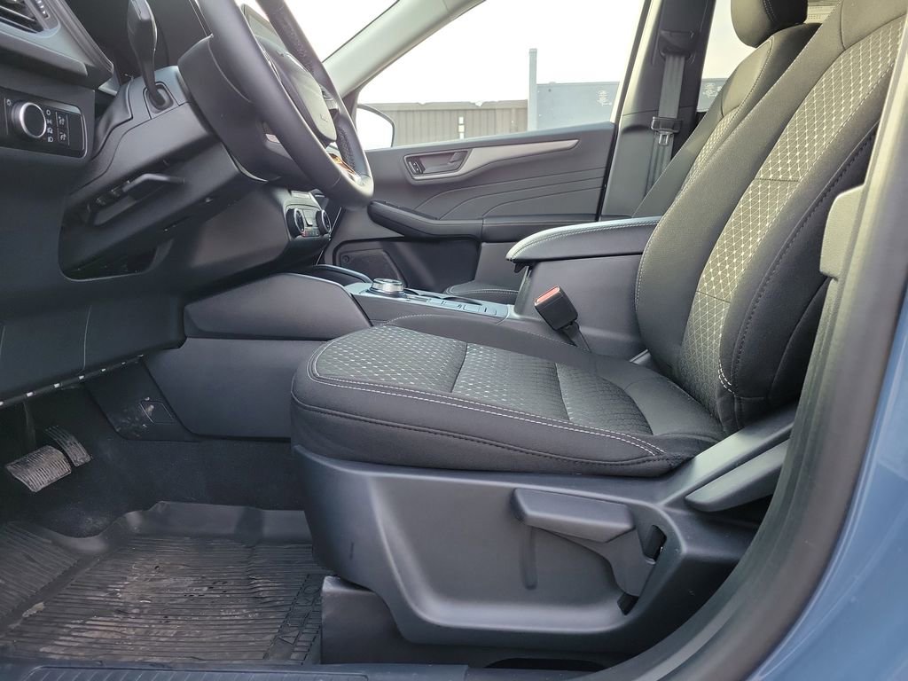 New 2026 Ford Escape Active w/ Cold Weather Package image 17