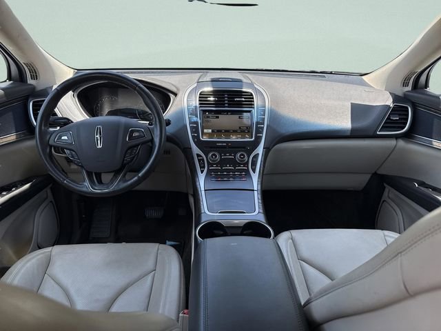 Used 2016 Lincoln MKX Reserve w/ Equipment Group 102A AWD/4WD image 26