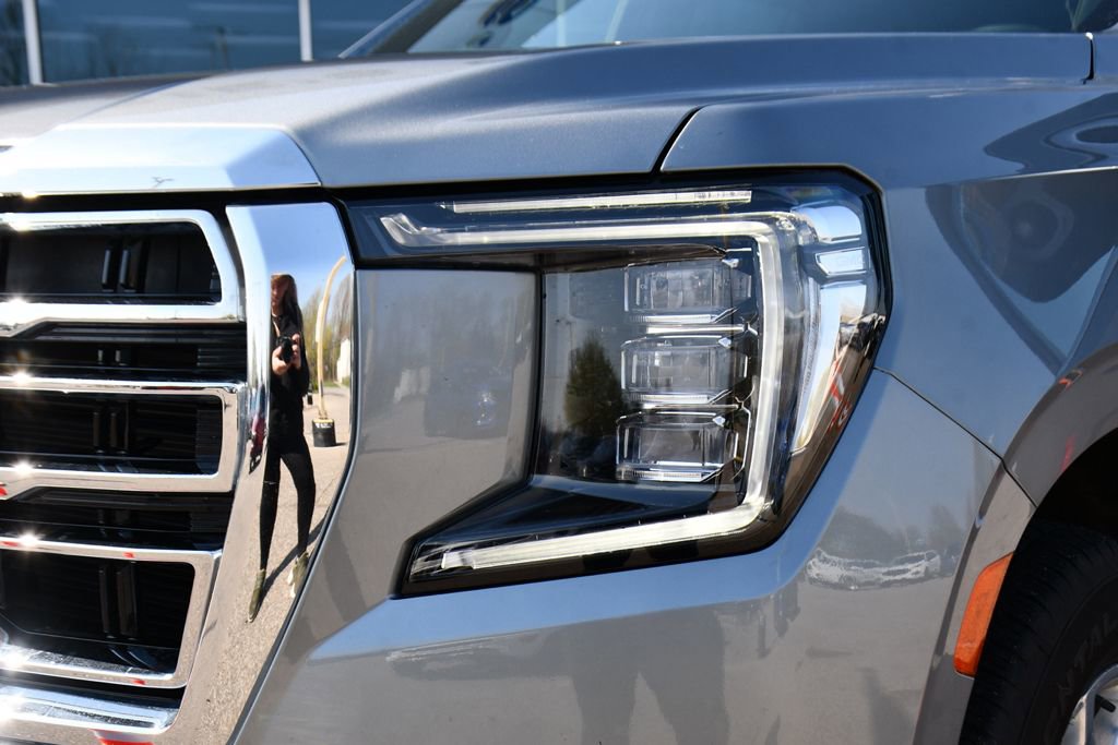 Used 2023 GMC Yukon SLT w/ SLT Premium Package AWD/4WD image 39