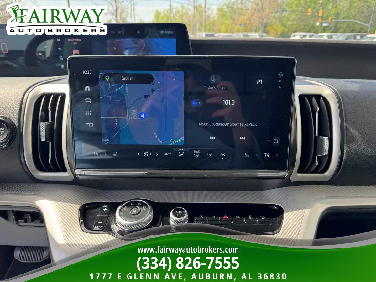 Used 2025 Ford Expedition Active image 23