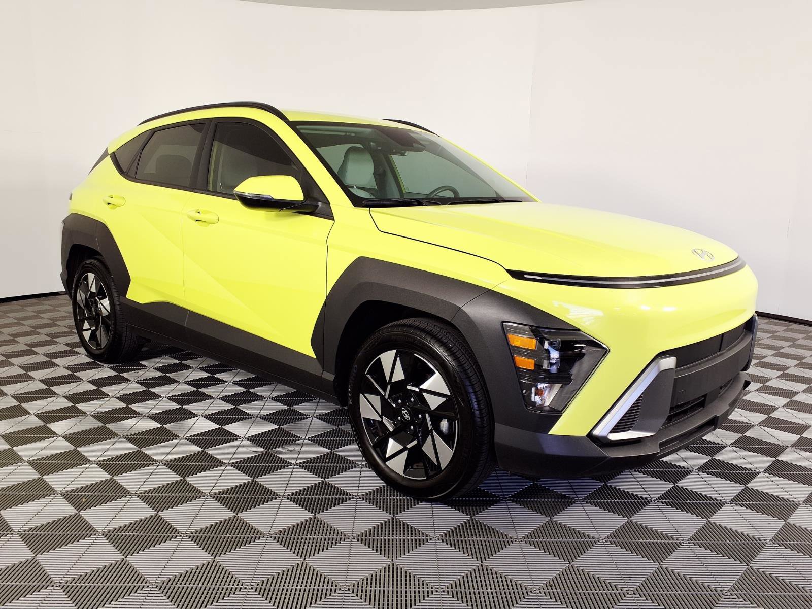 Certified 2025 Hyundai Kona SEL image 3