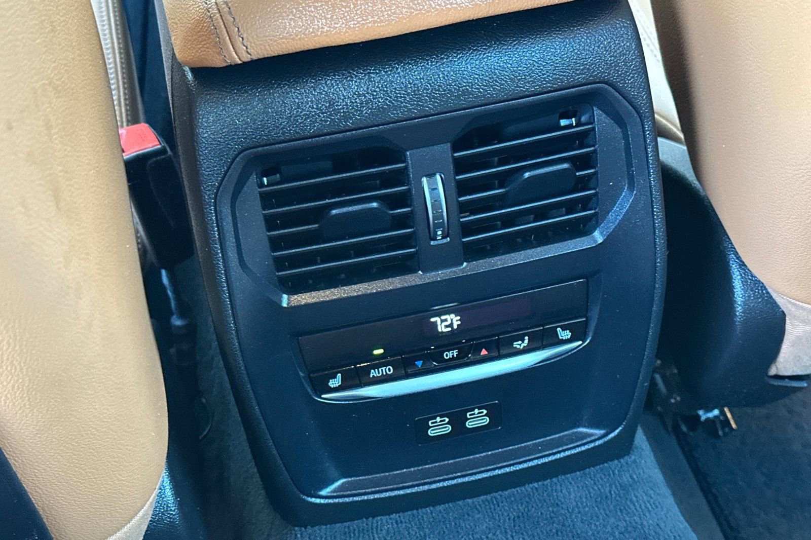 Used 2021 BMW 330i xDrive Sedan w/ Executive Package image 13