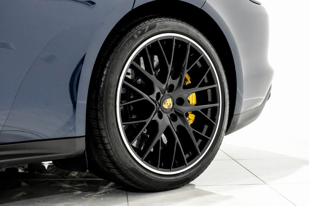 Used 2022 Porsche Panamera Turbo S image 48