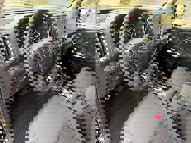 New 2026 Nissan Frontier SV image 12