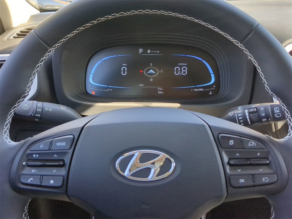 New 2025 Hyundai Venue Limited image 30