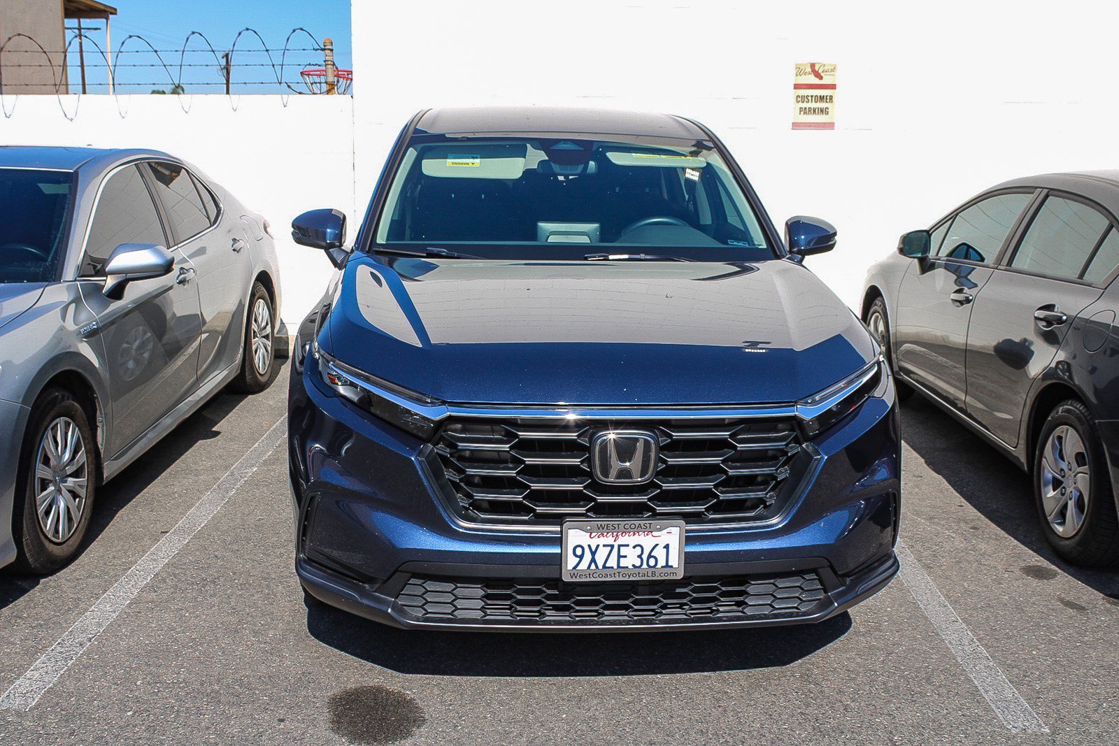 Used 2025 Honda CR-V LX image 2