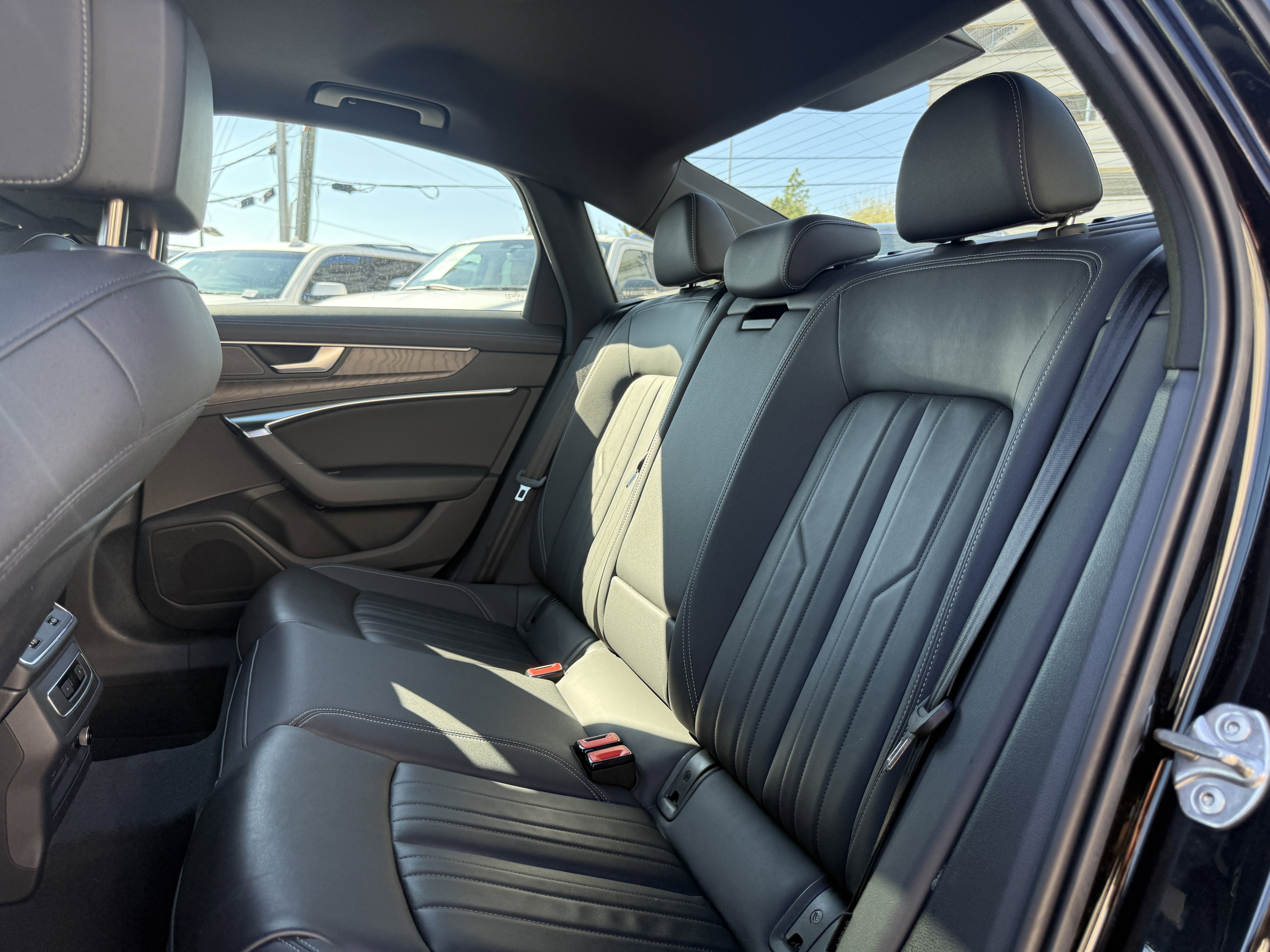 Used 2023 Audi A6 Premium image 16