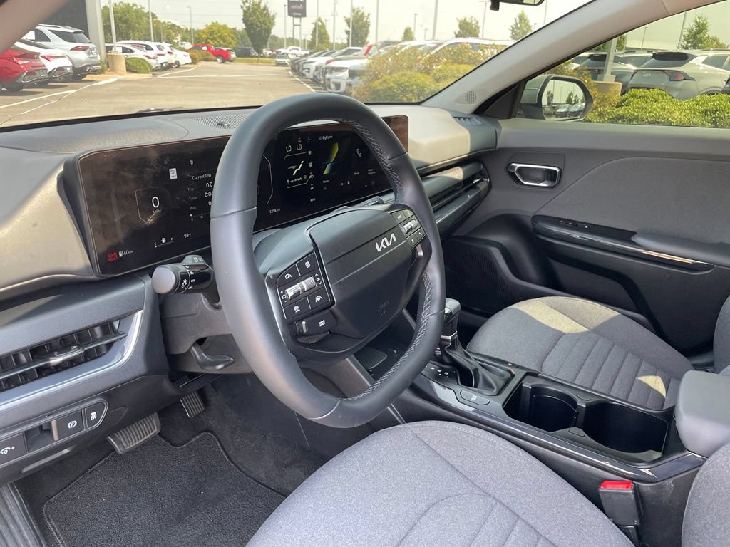 Certified 2025 Kia K4 EX FWD image 9