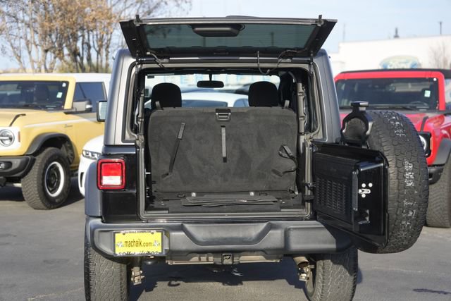 Used 2019 Jeep Wrangler Sport S image 27