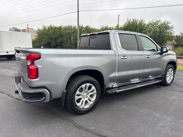 Used 2023 Chevrolet Silverado 1500 LTZ AWD/4WD image 5
