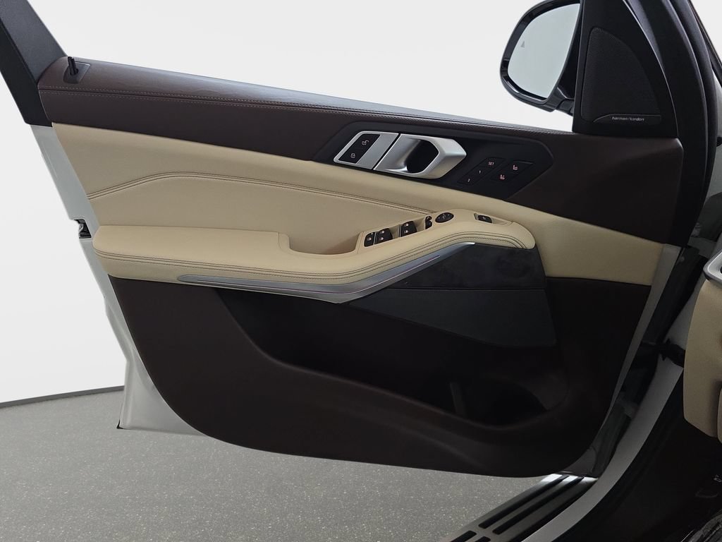 Used 2019 BMW X5 xDrive40i w/ Premium Package AWD/4WD image 28