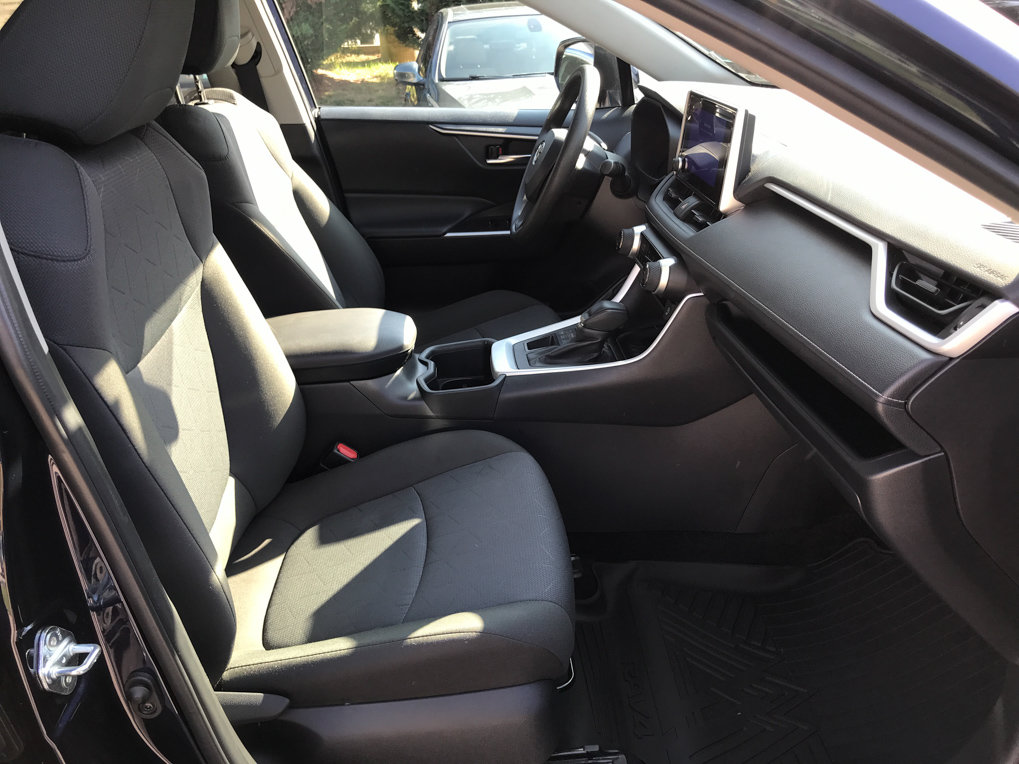 Certified 2025 Toyota RAV4 XLE AWD/4WD image 25
