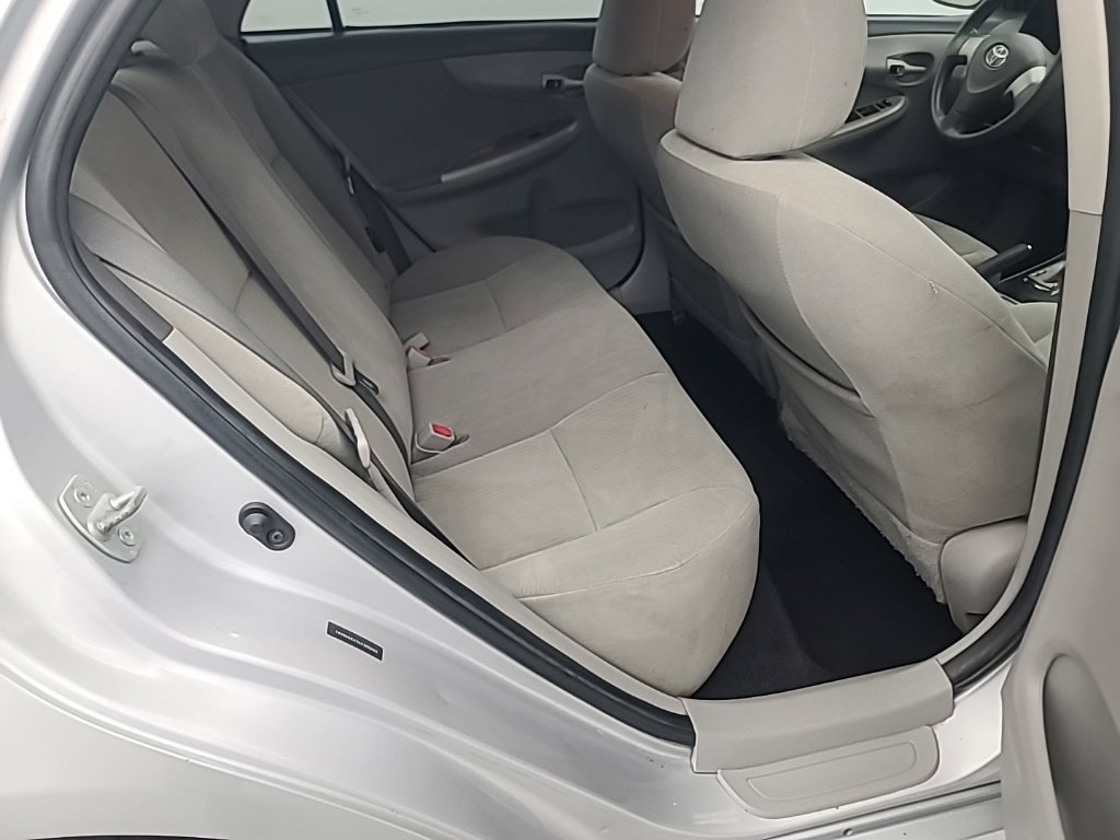 Used 2010 Toyota Corolla LE FWD image 15