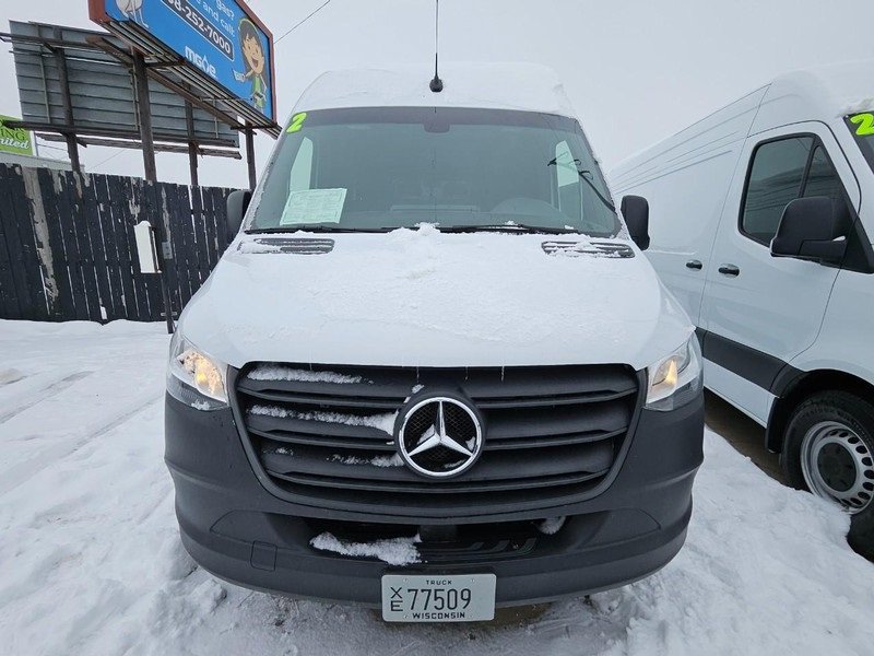 Used 2024 Mercedes-Benz Sprinter 2500 image 6
