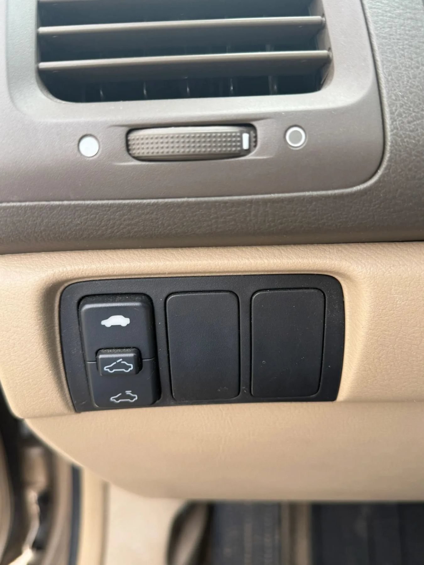 Used 2005 Honda Accord EX-L image 21