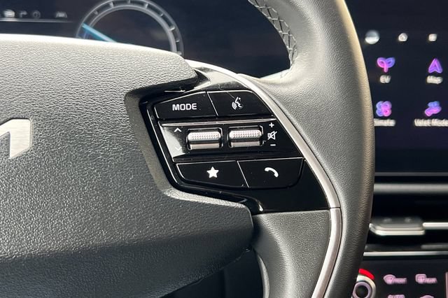 Used 2024 Kia Niro Wind FWD image 31