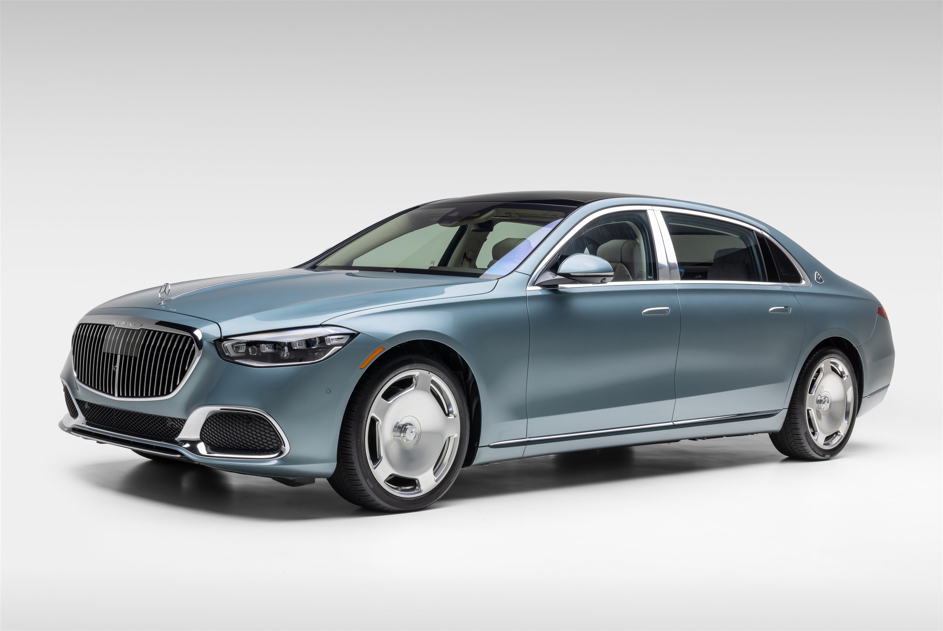 Used 2026 Mercedes-Benz Maybach S 580 4MATIC image 2