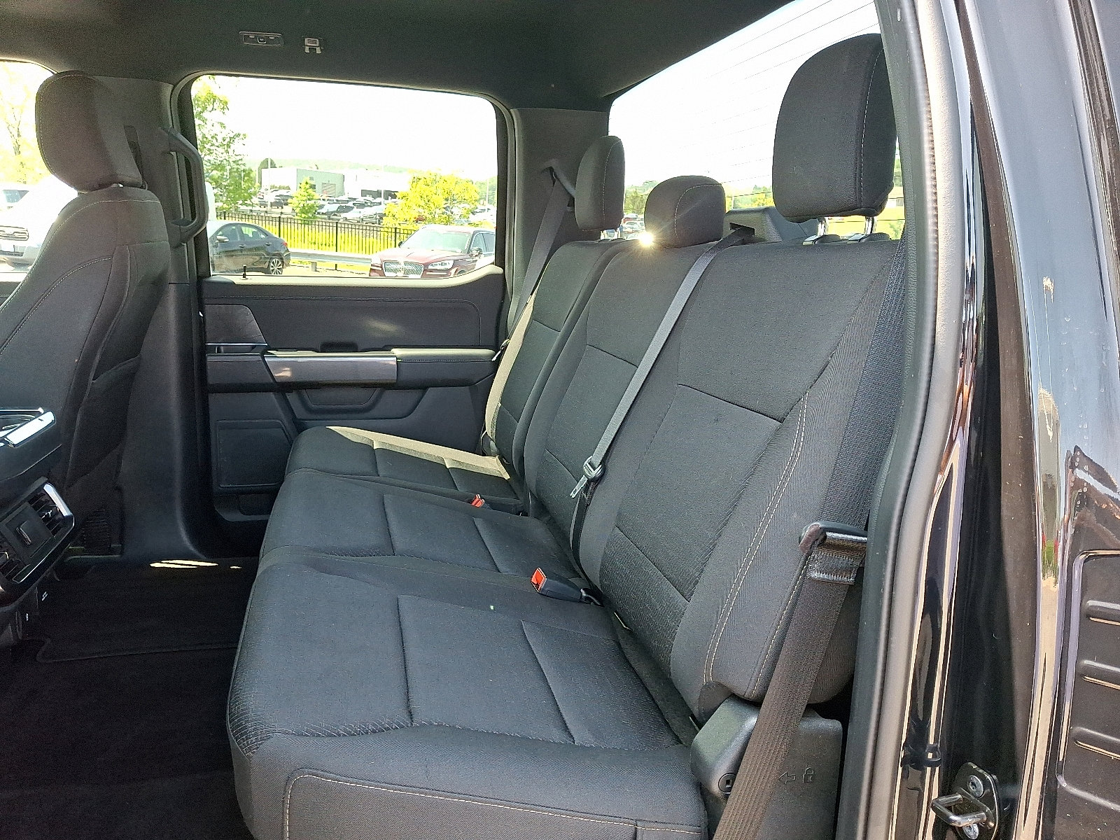 Certified 2022 Ford F150 XLT w/ Equipment Group 302A High image 10