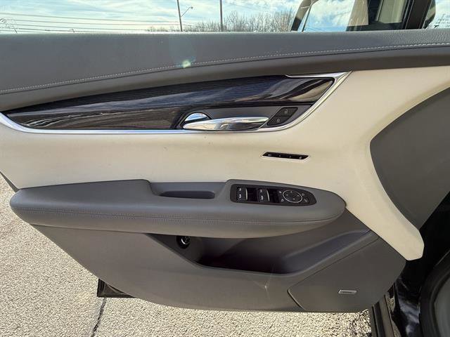 Used 2020 Cadillac XT6 Premium Luxury image 12