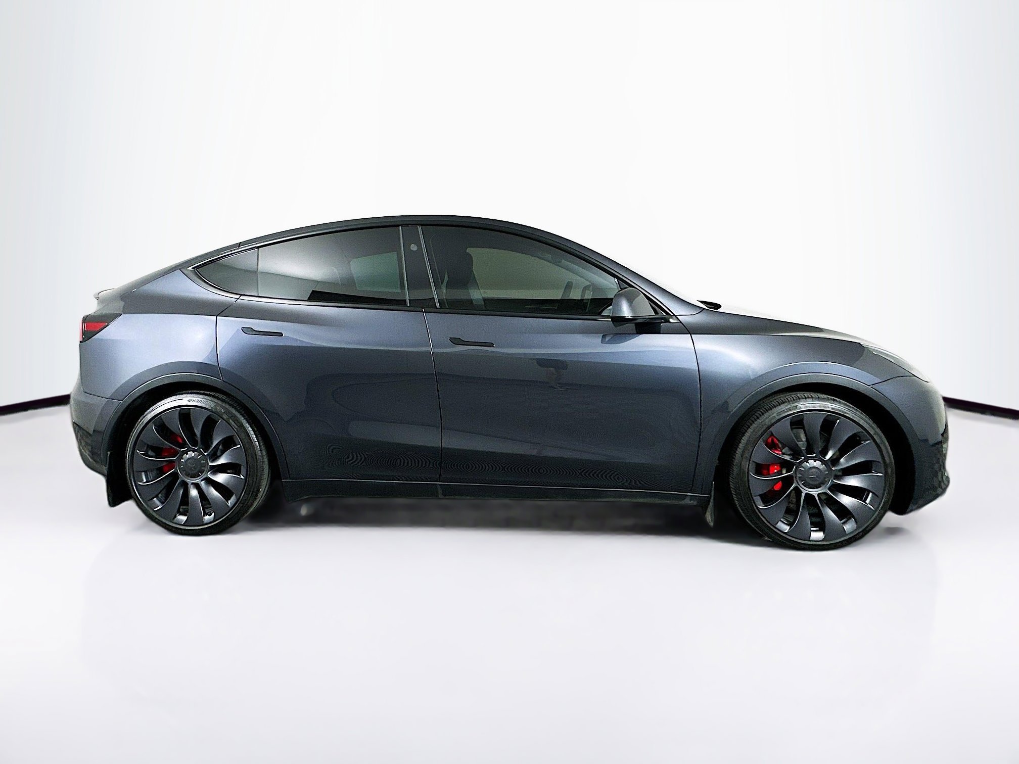Used 2025 Tesla Model Y Performance image 10