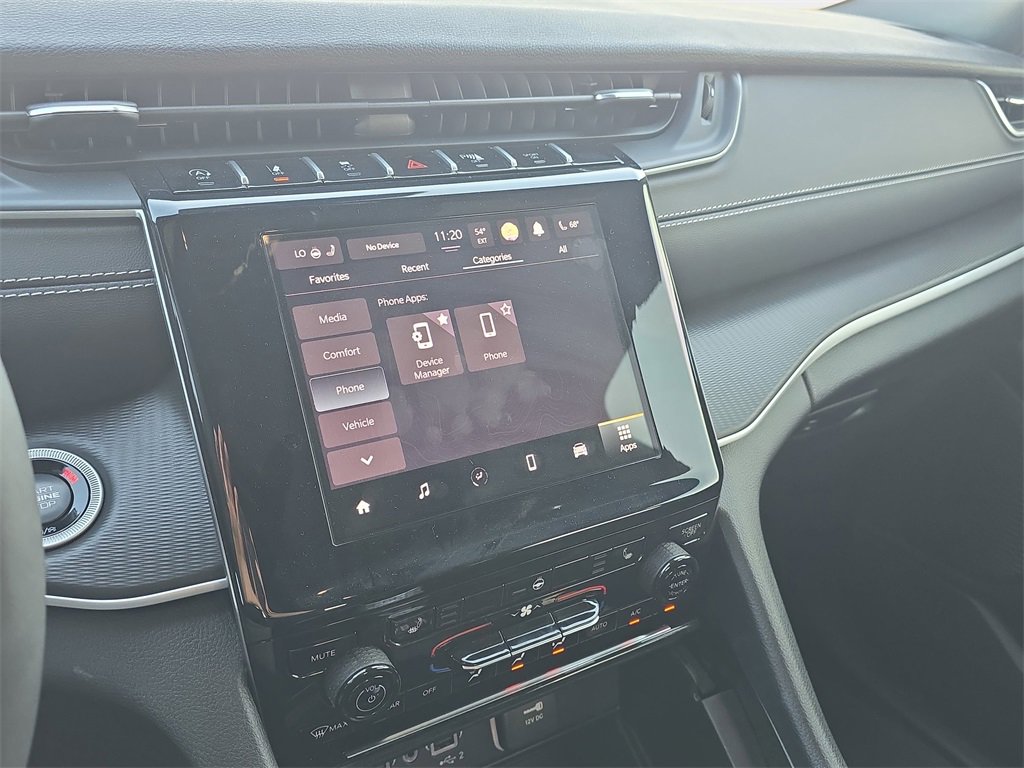 Used 2025 Jeep Grand Cherokee Laredo w/ Luxury Tech Group I image 22