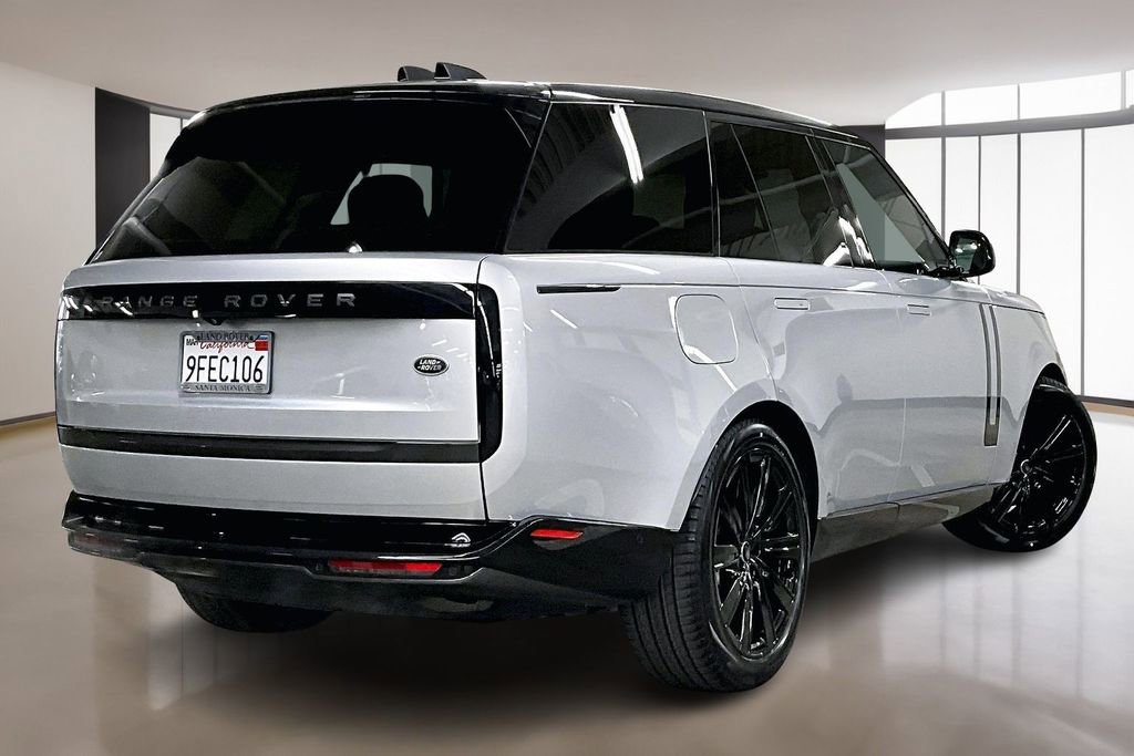 Certified 2023 Land Rover Range Rover SE image 6