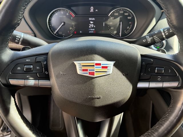 Used 2022 Cadillac XT4 Premium Luxury w/ Enhanced Visibility Package FWD image 16