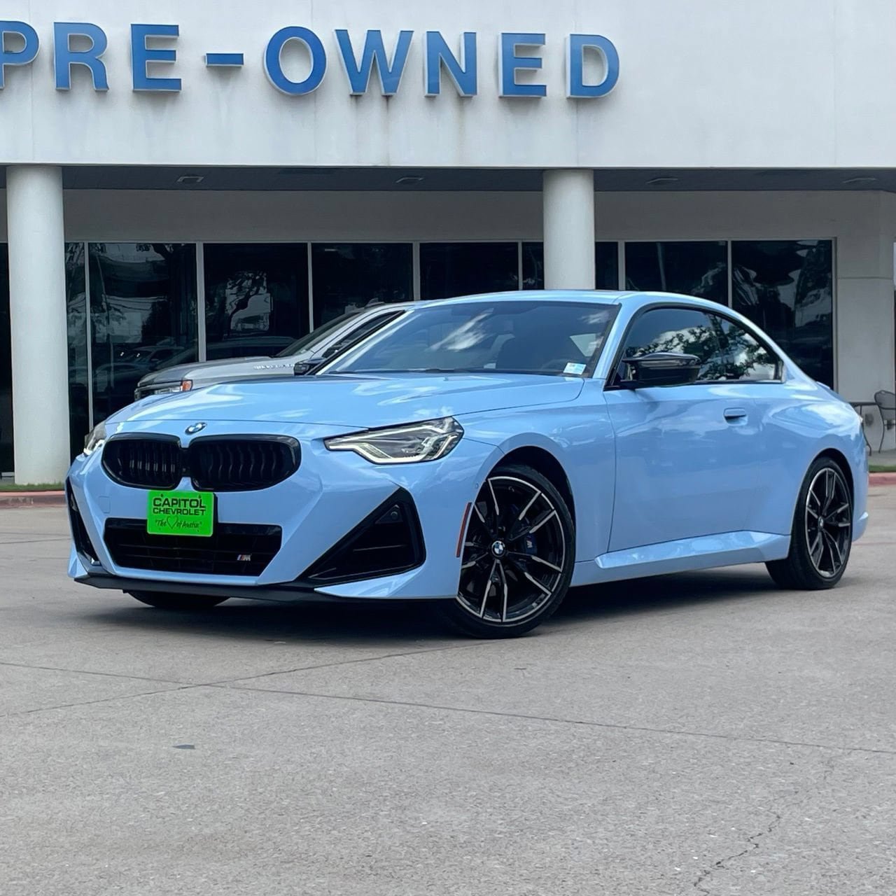 Used 2025 BMW M240i Coupe RWD image 1